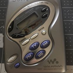 Excellent Sony Walkman WM-FX281 FM/AM Cassette Player, radio, tape works fine