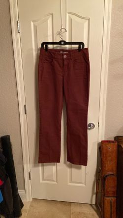 Women’s Lee Bootcut jeans.