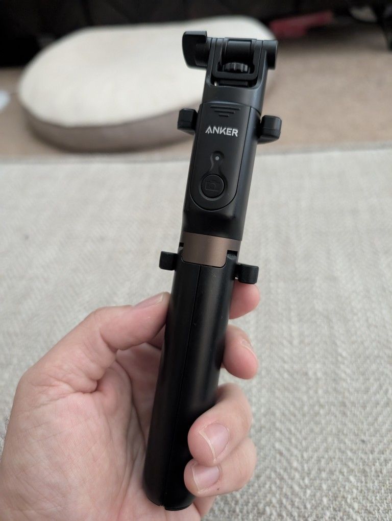 Anker Selfie Stick With Built-in Bluetooth Remote