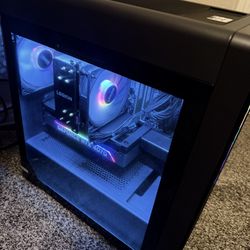 Lenovo 26ARA8 7800x3d RTX 4070 32GB RAM