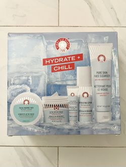 Brand new FIRST AID BEAUTY fab hydrate + chill gift set full size   Brand new   Comes with   Hydrating serum 1.7 fl oz FULL SIZE   Ultra repair face m