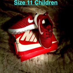Size 11 Childrens Nikes