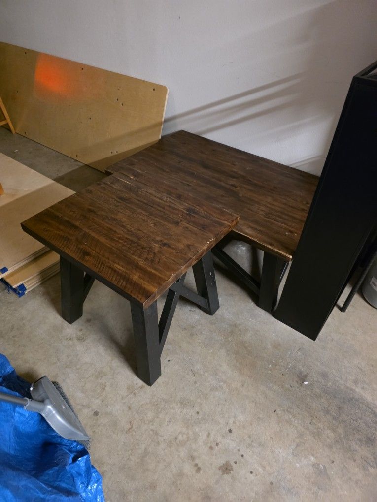 Matching Coffee And Side Table