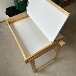 Art Table