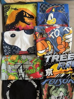 $2 Boys Graphic T Shirts - Size L (10-12) - Jurassic Park, Sonic, Ninja Turtles, Garfield, Snoopy