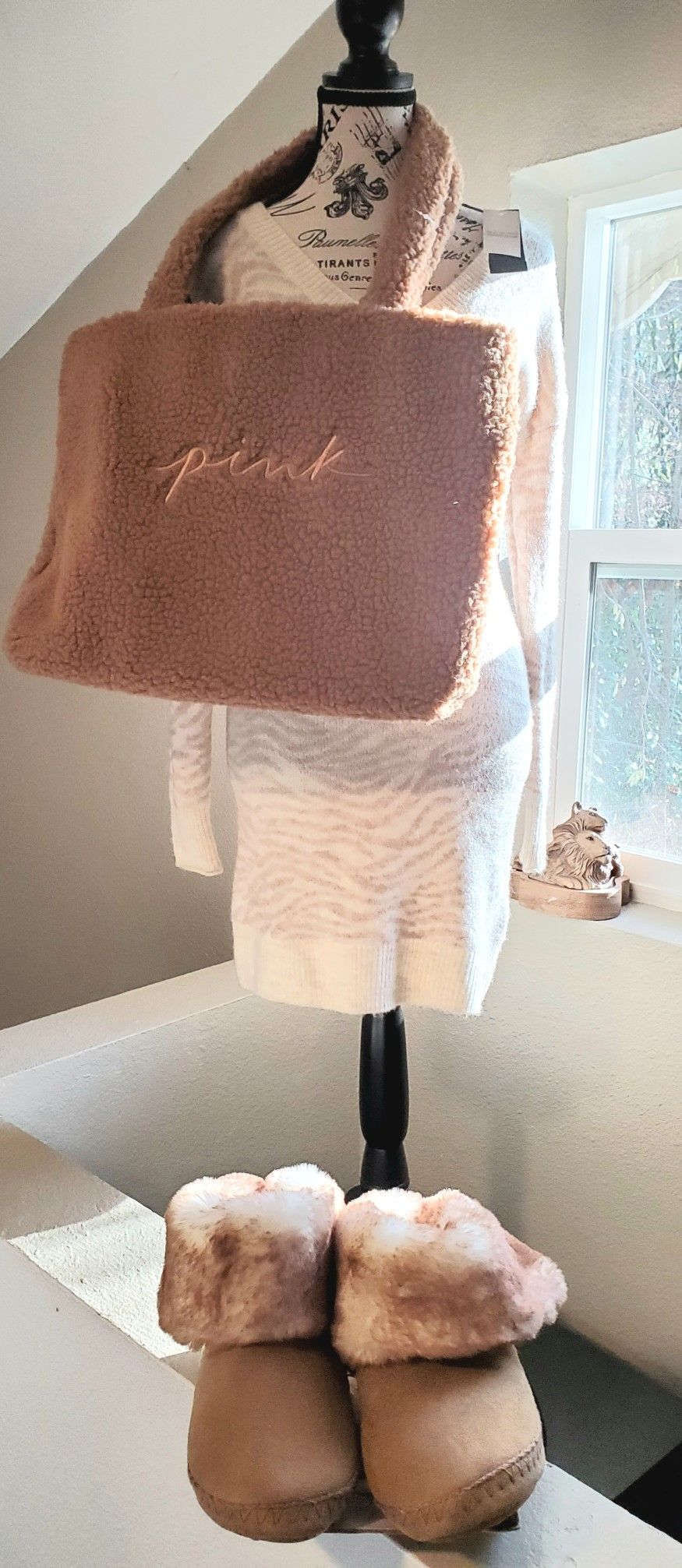 NEW Victoria Secret PINK sherpa Bag