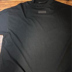 Fear of God Essentials black crewneck t-shirt Men’s L(oversized)
