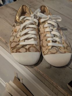 Coach Signature Low-Top Sneakers
