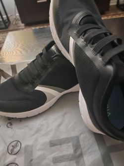 VIONIC  MAN  Atlantic  Size  10  Shoes 