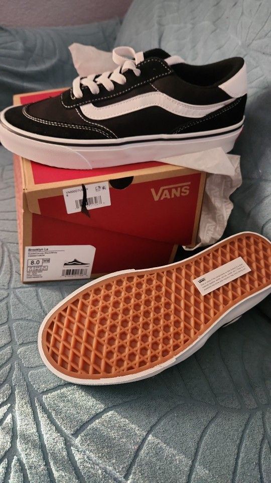 Brooklyn Ls VANS Tennis Shoes