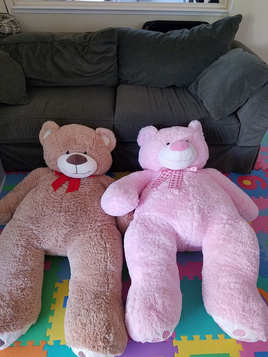 2 x 4 ft stuffed teddy bears