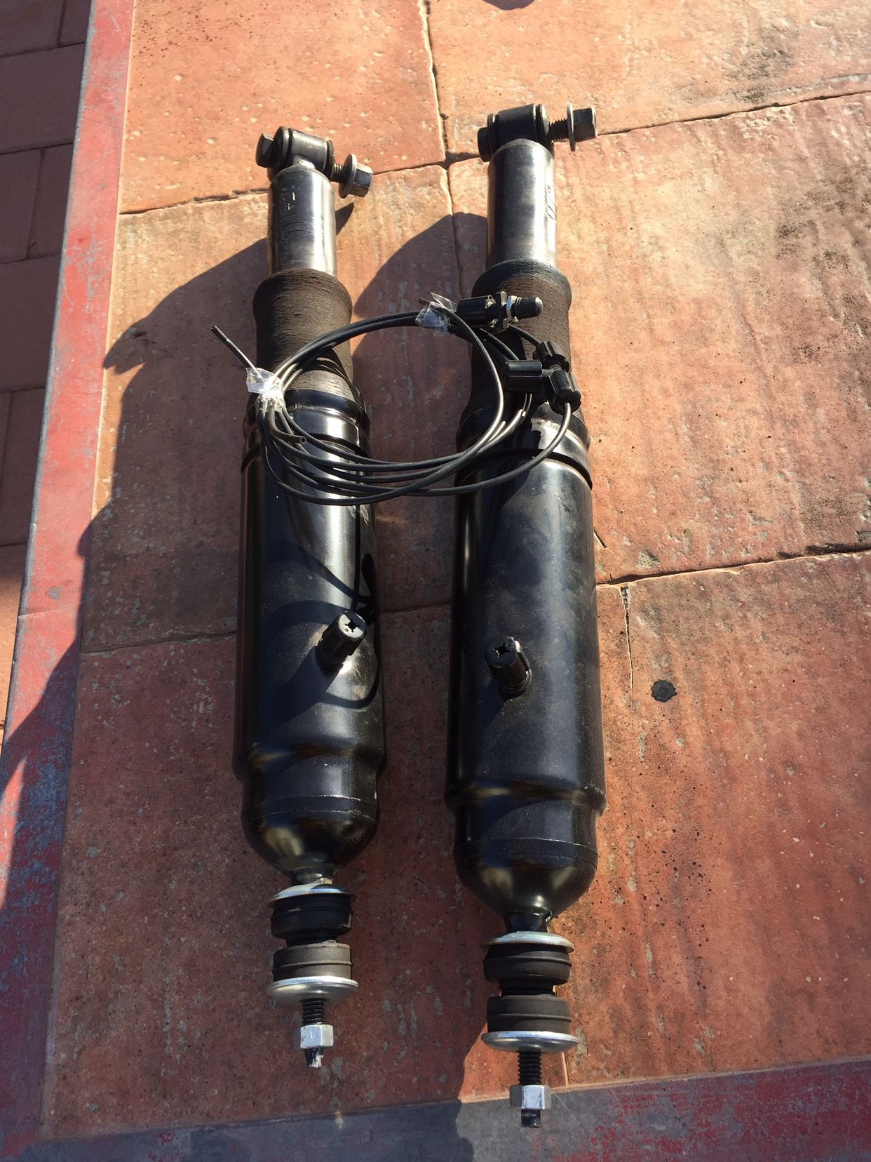 Air Shocks for Sale in Scottsdale, AZ OfferUp