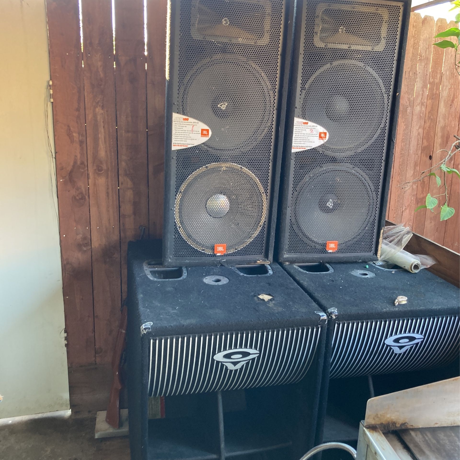 Dj Speaker N Bass