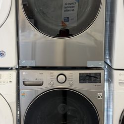 Thin Q LG Washer & Gas Dryer Set 