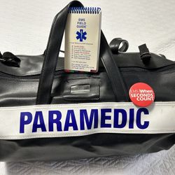 Paramedic Response Bag W/ EMS Guide and Shirt Badge