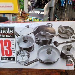 Brand New: Nonstick 13-Pc. Cookware Set 
