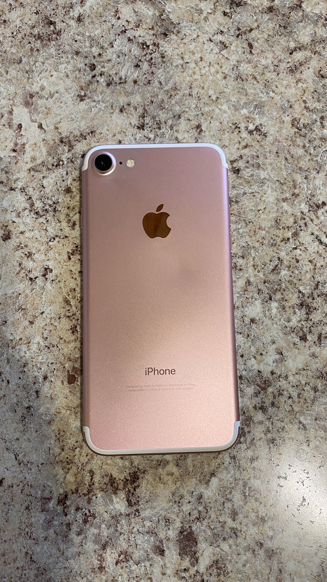 iPhone 7 Rose Gold Unlocked 128 GB $220