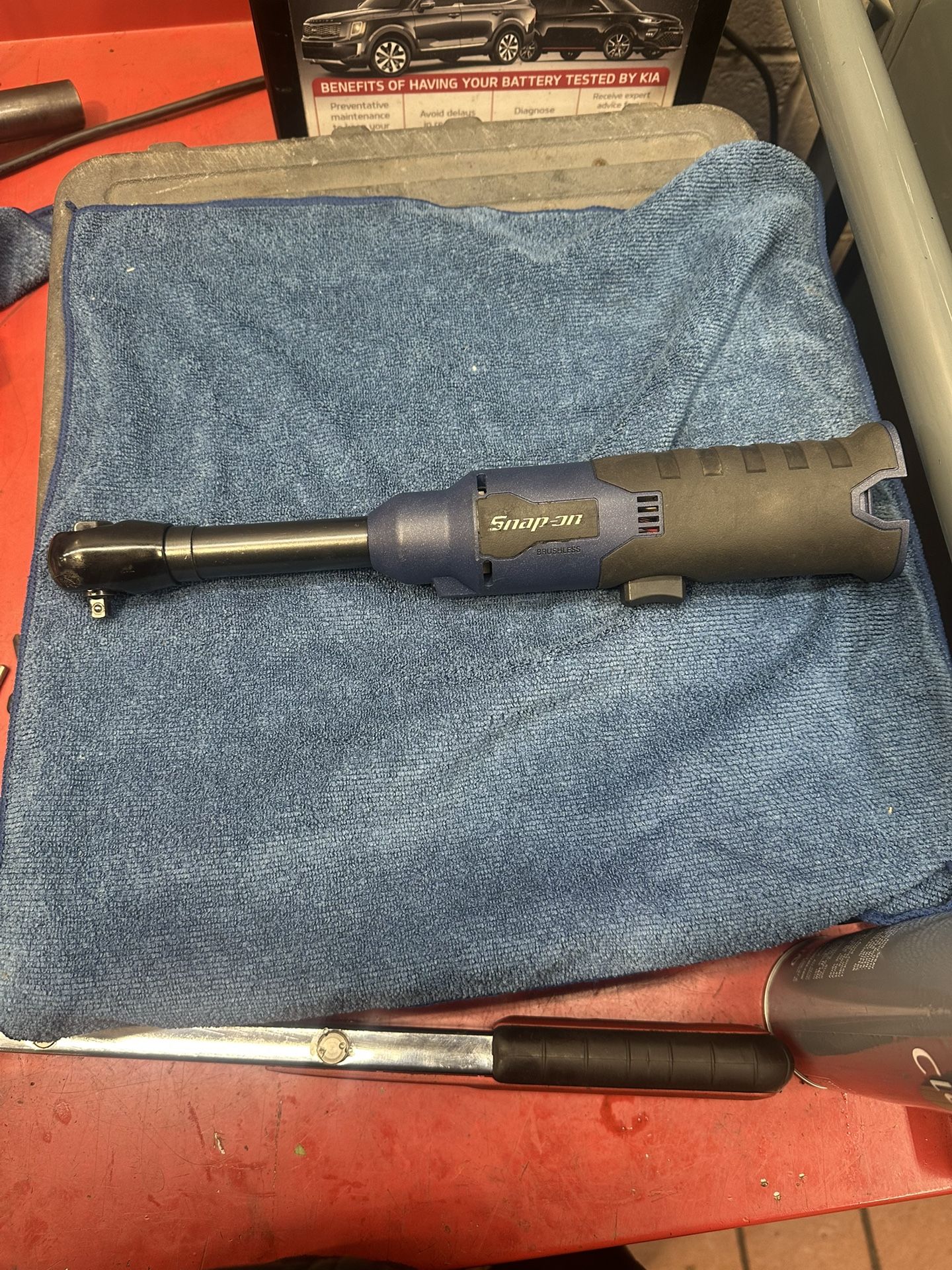 Snap-on Tools NEW POWER BLUE 14.4v 1/4” Long Neck Cordless Ratchet CTR817MB