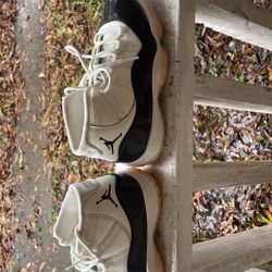 Jordan 11s 