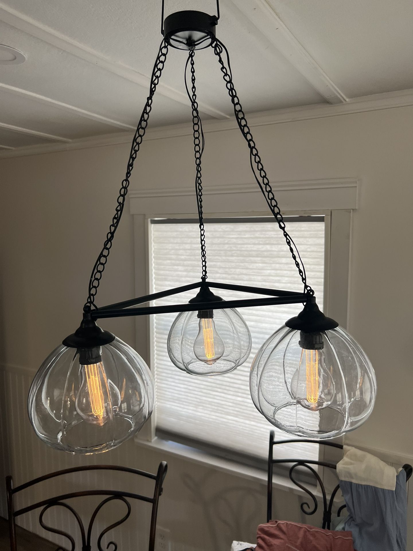 Battery Operated 3 Light Chandelier For Camper/patio Etc.