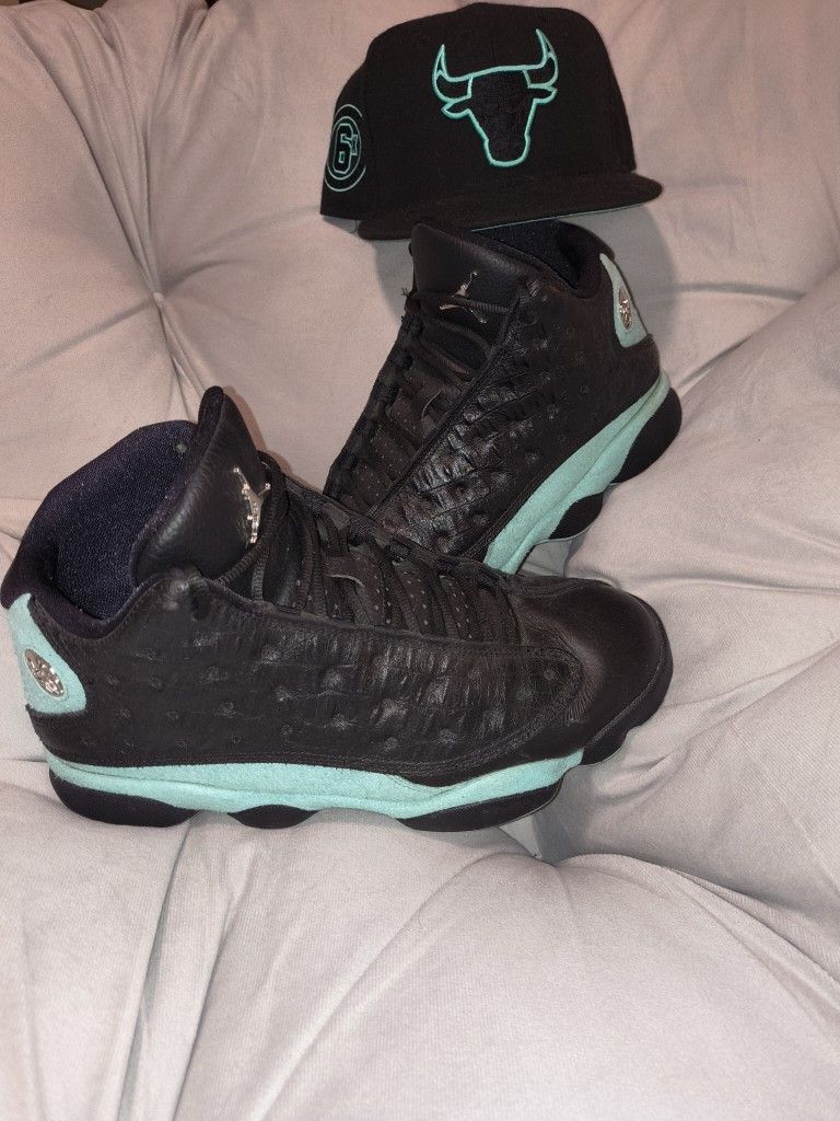 Air Jordan 13 Retro Island Green Size 10.5 + Matching New Era Chicago Bulls Hat

Local Pickup Available In South Everett

CONDITION; (LU)

LOVINGLY US