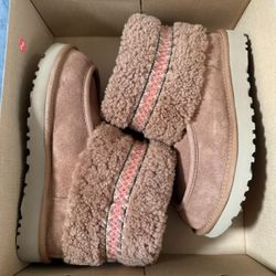 Women MINI UGG BRAID|