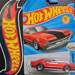 Hot Wheels Mainline GM Custom 1966 Toronado Oldsmobile 