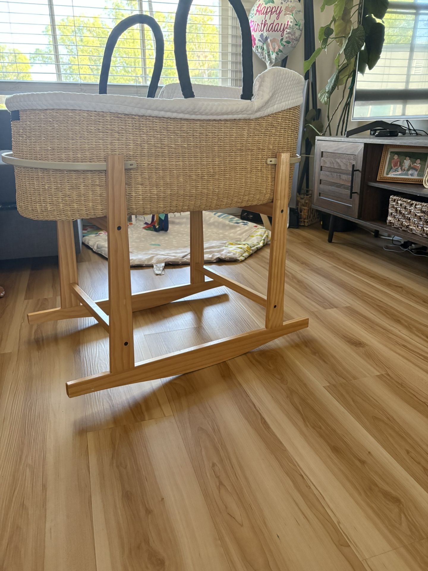 Design Dua Rocker Stand + Bassinet
