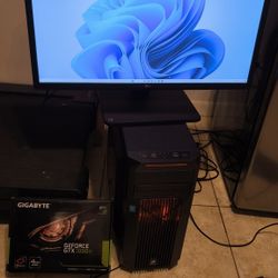 Desktop With 4 K Monitor