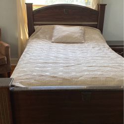 Queen Size Post Bed Headboard Footboard, Frame