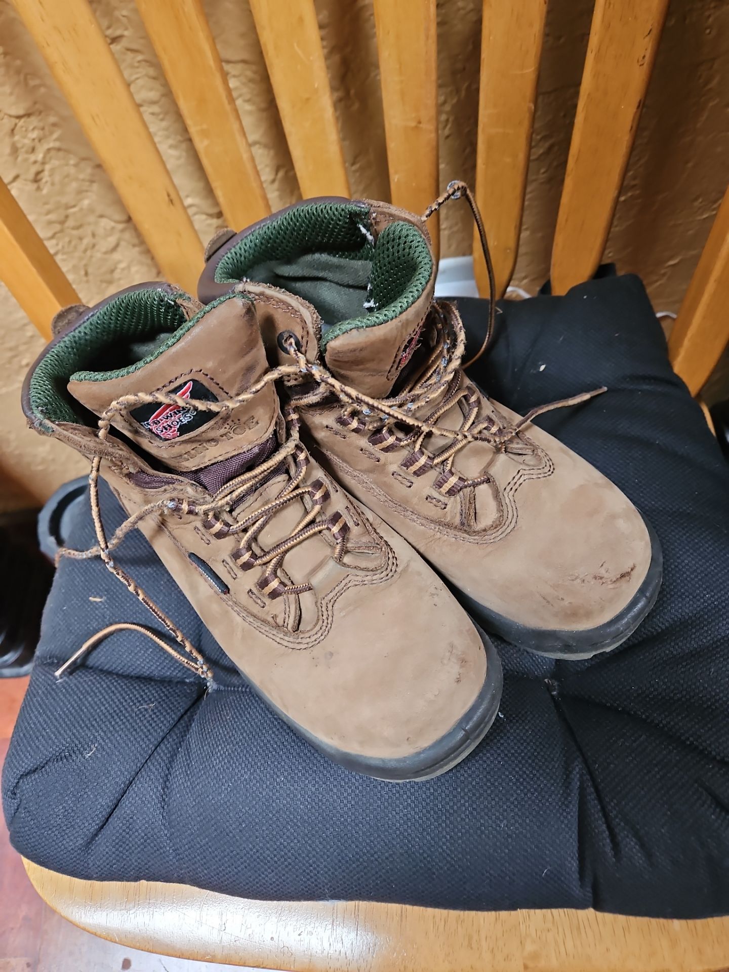 Red Wing Steel-toed women's boot 6.5