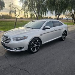 2014 Ford Taurus