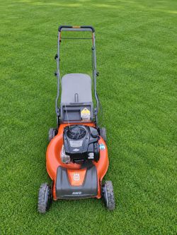 Honda All Wheel Drive Lawn Mower