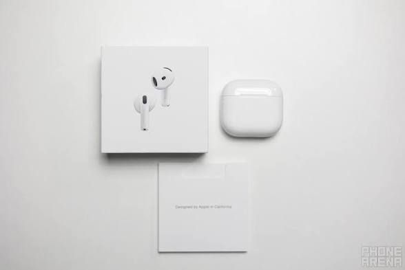 Apple AirPods 4 (Wireless Earbuds)