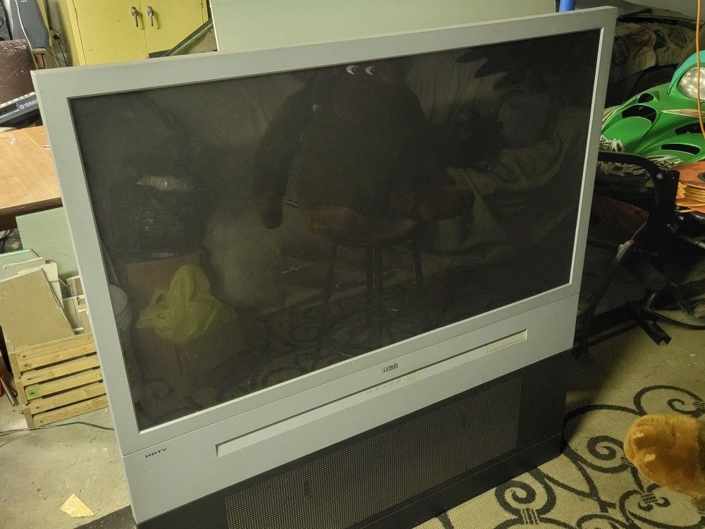 52 Inch RCA Rear Projection TV