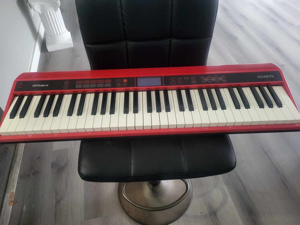 Roland GO keyboard