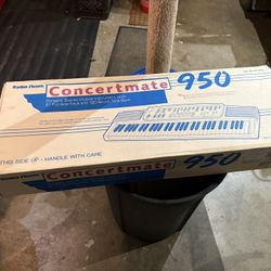 Keyboard Concert mate 950 In Box
