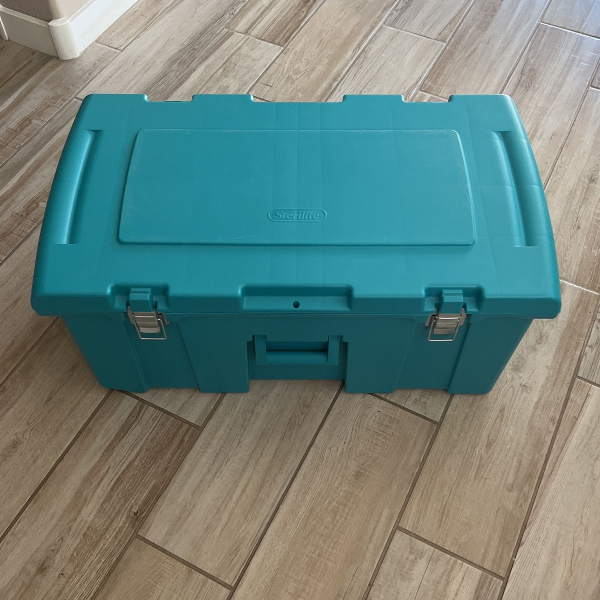 Sterilite Footlocker Plastic Storage Container, Blue