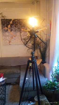 Wayfair Industrial Fan-like Tall Height-adjustable 5-Bulb Metal Tripod Styled Floor Lamp LIKE NEW PAID $450 AWESOME!
