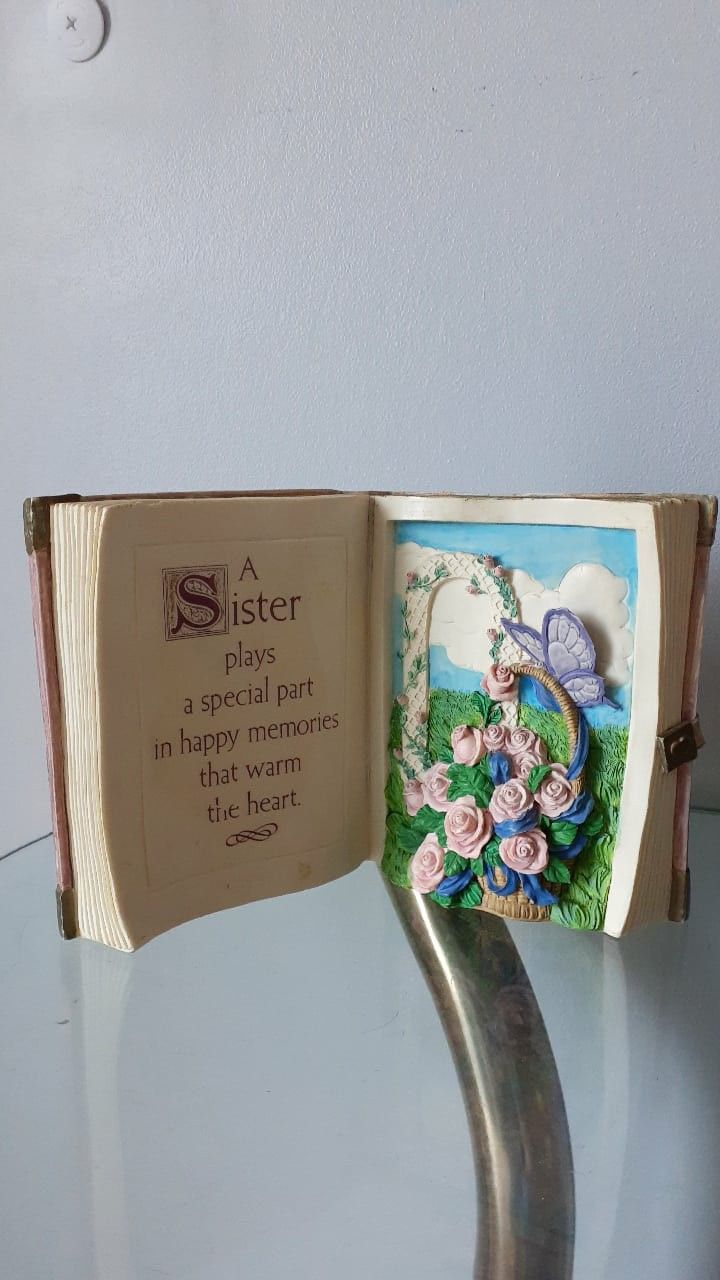 Home Decoration 3D Texture Book Statue Poem