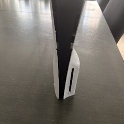 PS5 Slim disc New With New Controller Trade For Xbox Series X