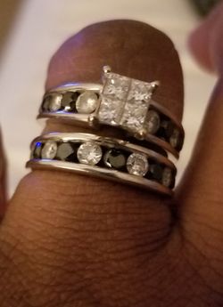2kt black and white diamond ring set