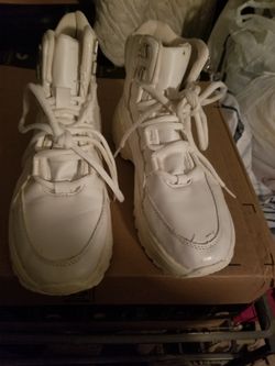 WILD FABLE HIGH TOP BOOTS WOMEN'S SIZE 6 WHITE