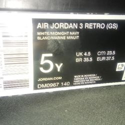Air Jordan 3s Retro (Gs) White Midnight Navys