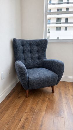 Article oMod 35″ Lounge Chair – Blue Berry