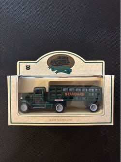 Days Gone Standard Oil Ford V8 Semi  DeliveryTruck Diecast By Lledo England
