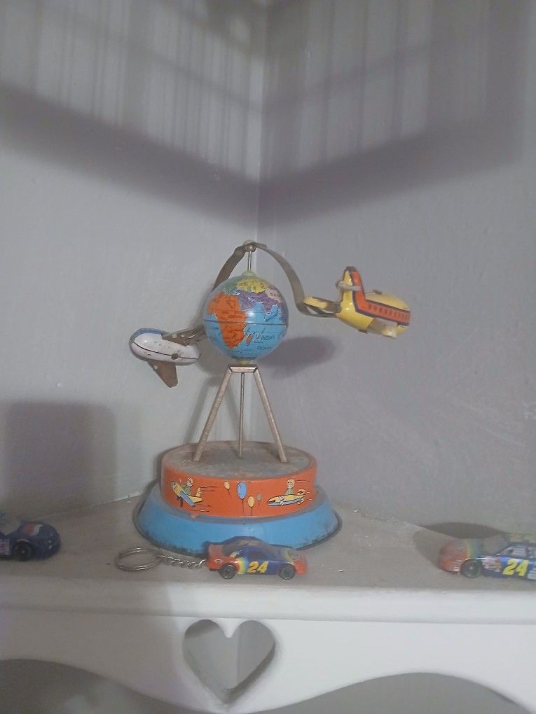 Wind Up Toys