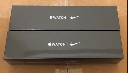 Brandnew Apple Watch Nike series 5 44mm GPS -Silver