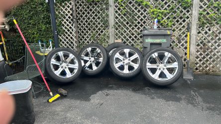 22” 6 lug Chevrolet rims