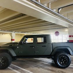 2021 Jeep Gladiator